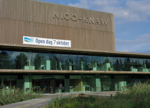 Het NIOO-gebouw klaar voor de Open Dag